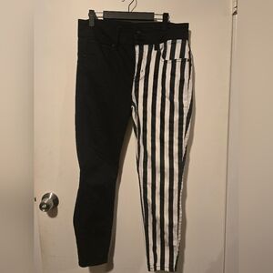 Hot Topic Denim Hi-Rise Super Skinny Black & White Striped Jeans